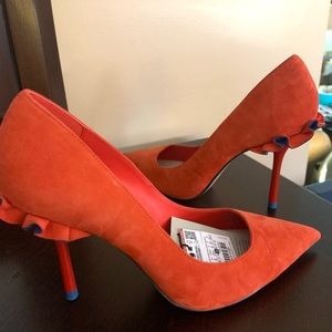 Zara pumps, purchased in Europe. Size 39. New with tags, $68